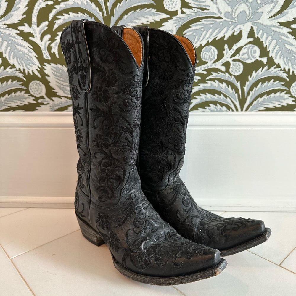 Old Gringo Clarise Vesuvio Black boot. Size 9 1/2.